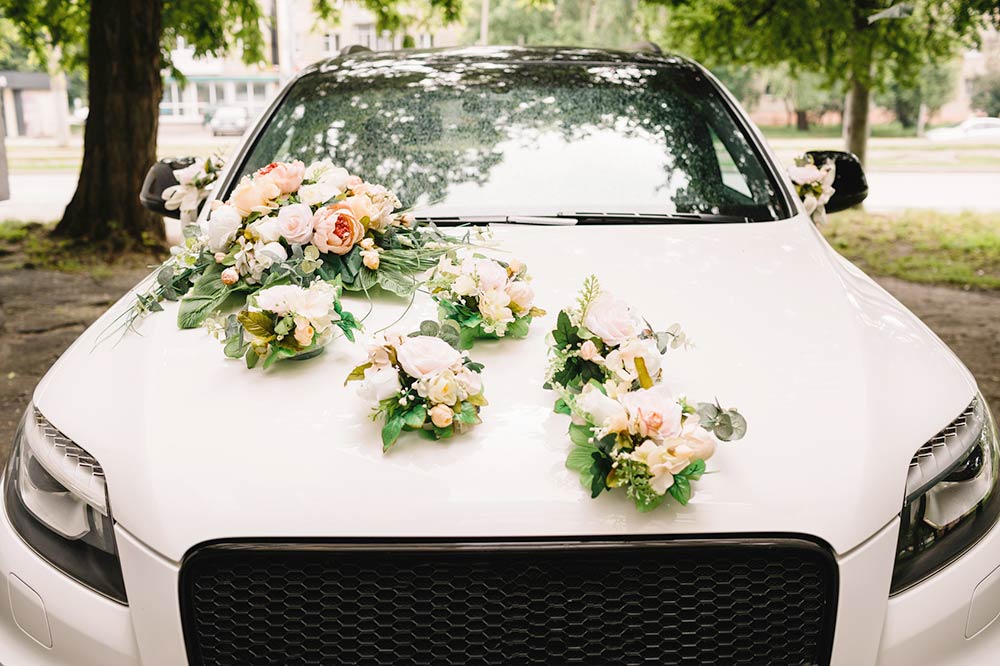 Hoe een ceremoniewagen versieren?