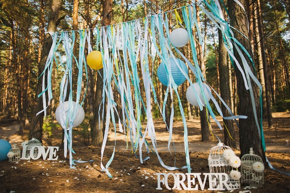 Maak uw eigen photo booth-decor met linten! Maak uw eigen photo booth-decor met linten!