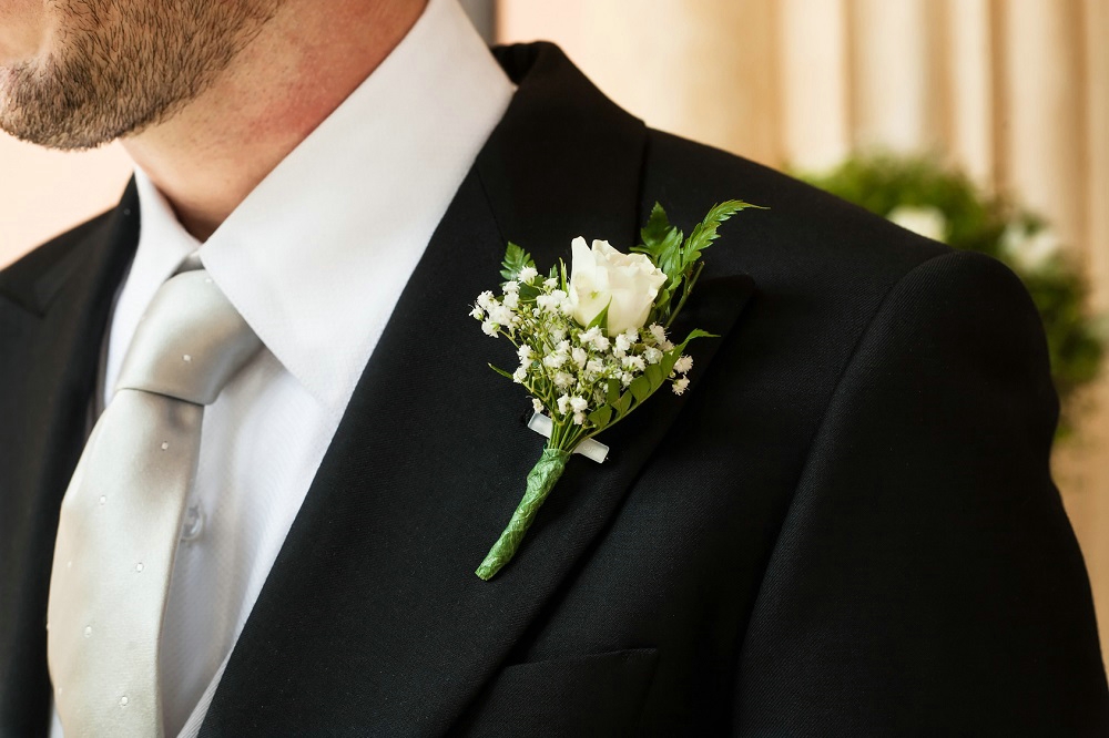 Tips voor de boutonnière van de bruidegom