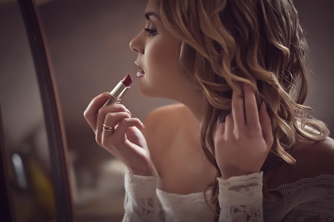 Ik doe mijn make-up zelf! Ik doe mijn make-up zelf!