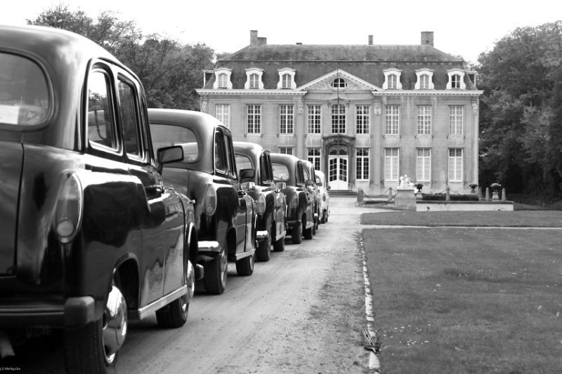 A LONDON TAXI RENTING