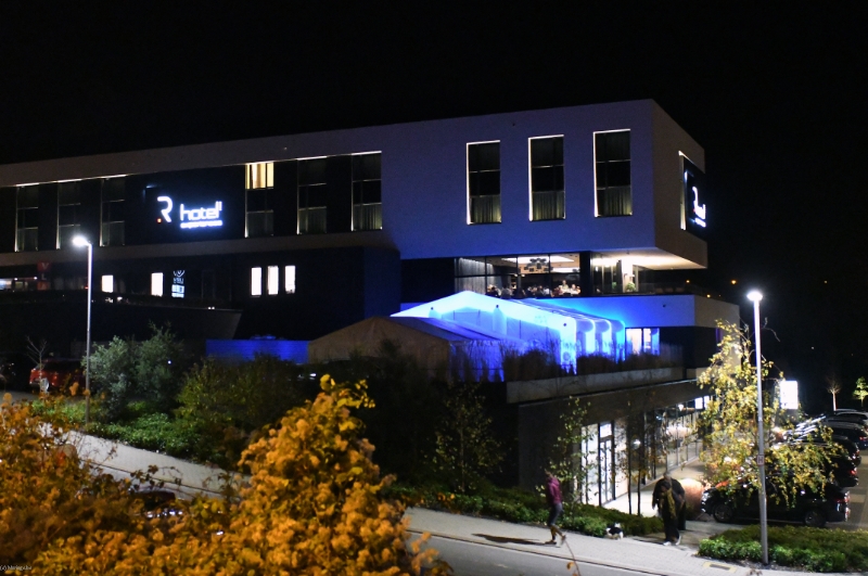 R hotel experiences