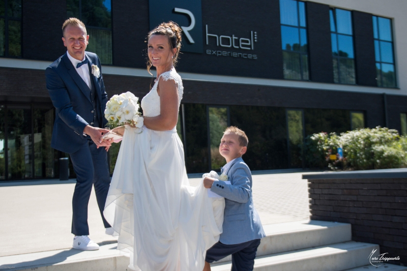 R hotel experiences