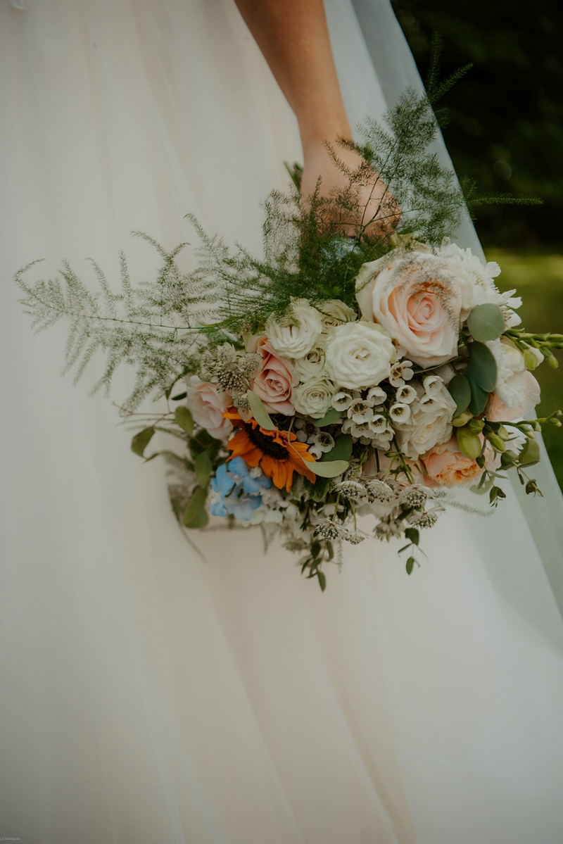 THE HAPPY FLORIST