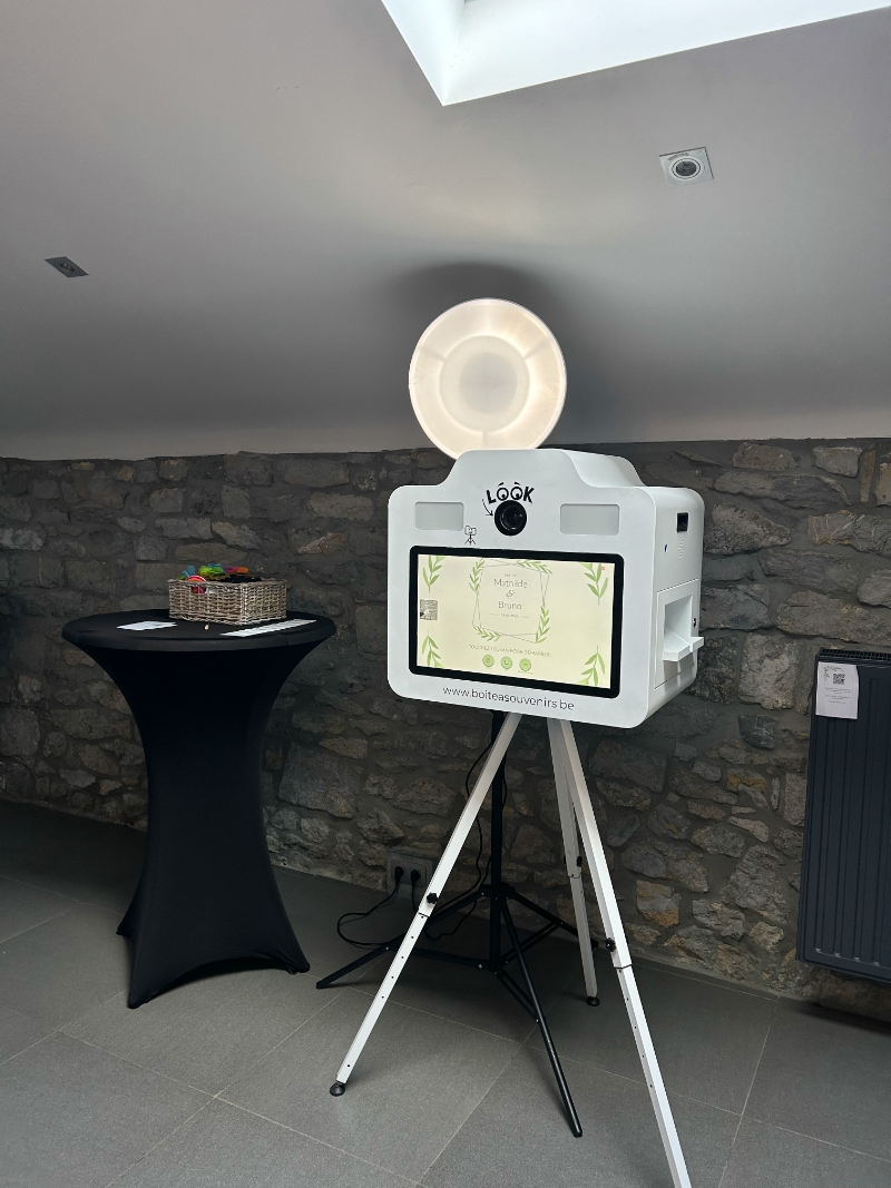 LA BOITE À SOUVENIRS