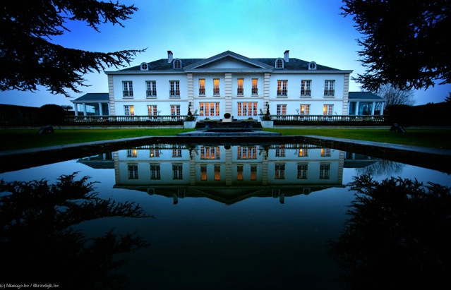LE PETIT VERSAILLES