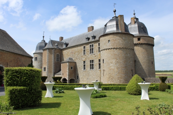 LE CHÂTEAU DE LAVAUX-SAINTE-ANNE